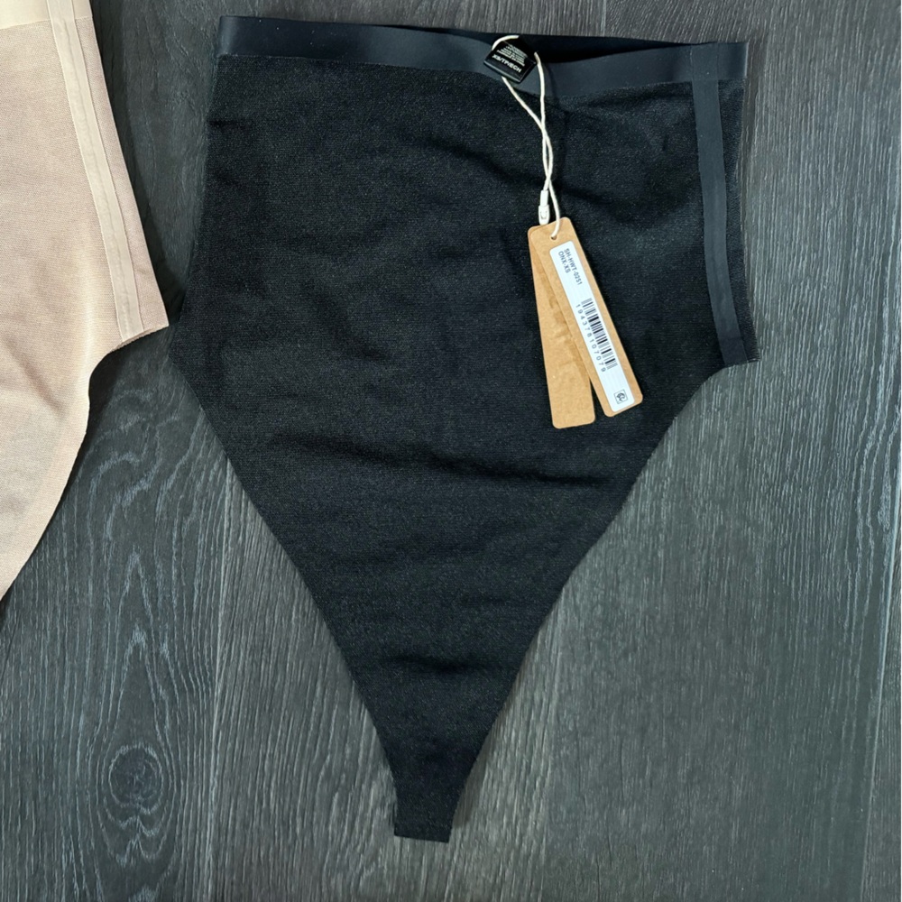 Skims black XS sheer high waist mesh thong